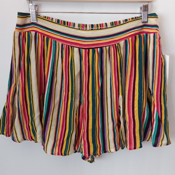 Jessica Simpson Archer Striped Skort - Picture 2 of 9